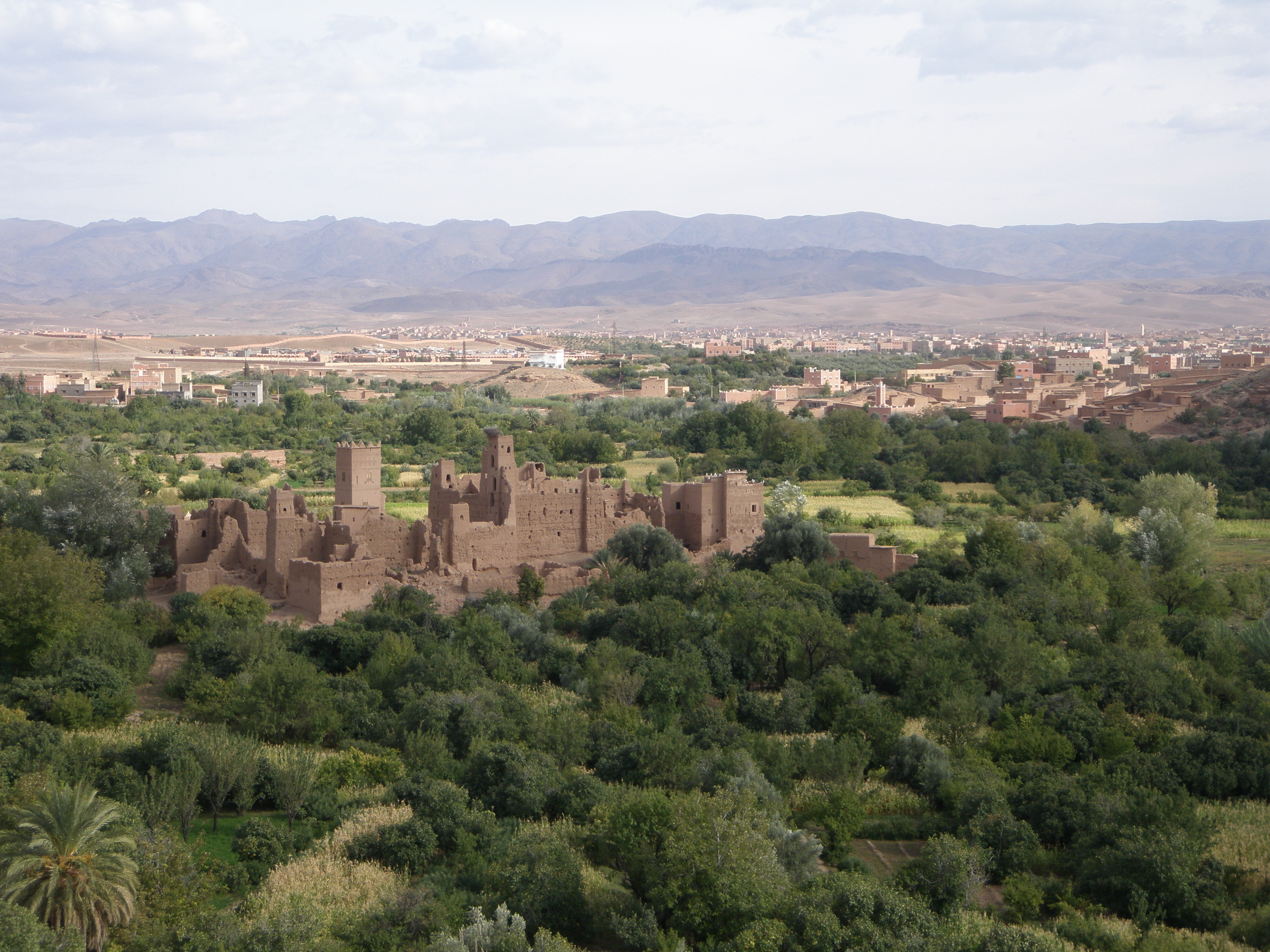 dades